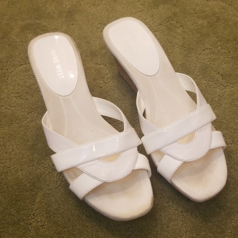 Nine West  White Wedges